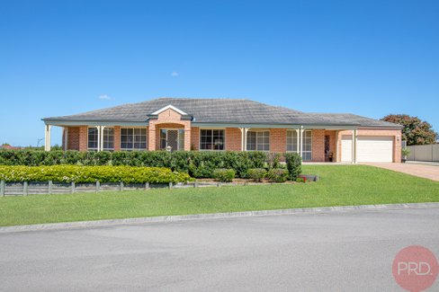 1 Drayton Crescent, THORNTON NSW 2322