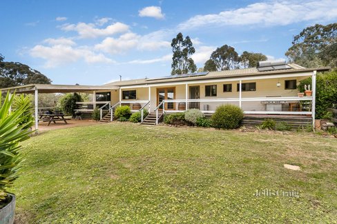 1 Emma Street Elphinstone 3448