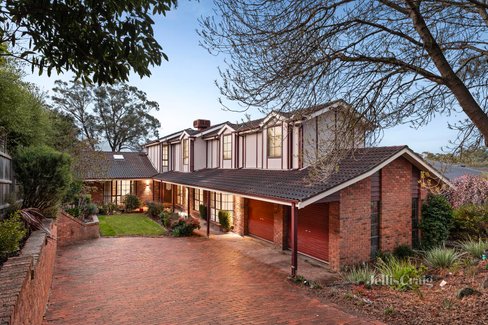 1 Farrer Court Warranwood 3134