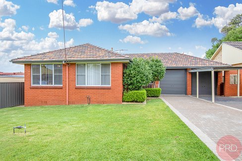 1 Floral Close, TENAMBIT NSW 2323