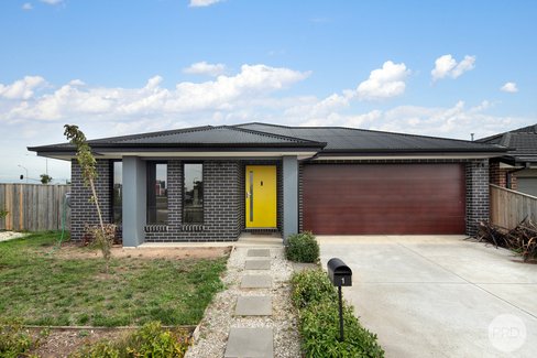 1 Furano Drive, WINTER VALLEY VIC 3358