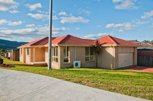 1 Glenlee Dr, HORSLEY NSW 2530