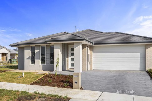 1 Goddard Street  Lucas 3350
