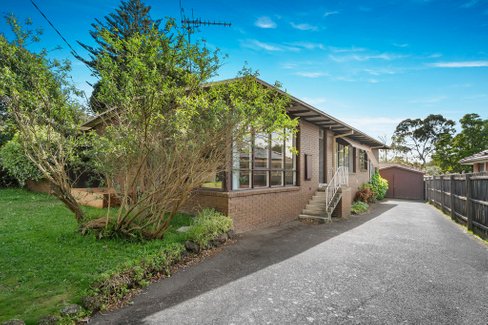 1 Golden Grove  Ringwood 3134