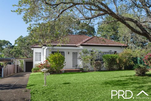 1 Graham Place, PICNIC POINT NSW 2213