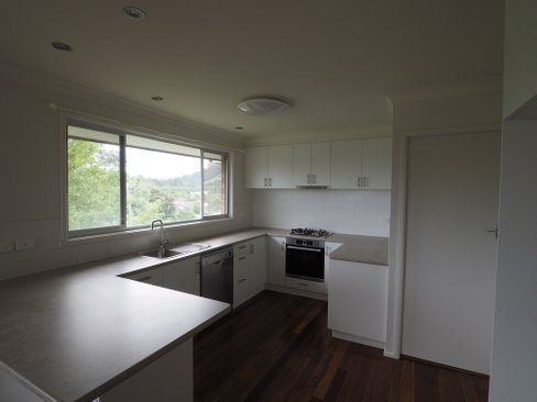 1 Hillview Crescent, COFFS HARBOUR NSW 2450