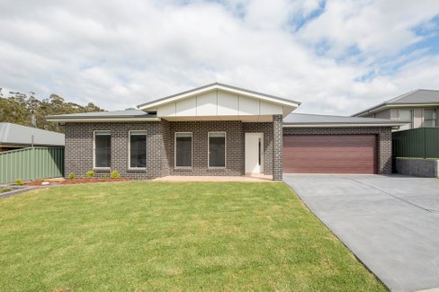 1 Hinchinbrook Close, ASHTONFIELD NSW 2323