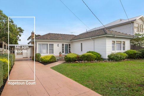 1 Hopetoun Court Bentleigh East 3165