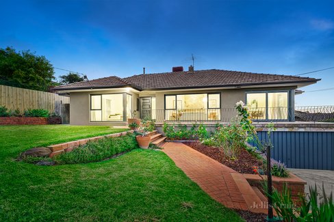 1 Howitt Drive Templestowe Lower 3107