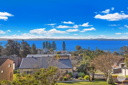 1 Kanangra Avenue, CORLETTE NSW 2315