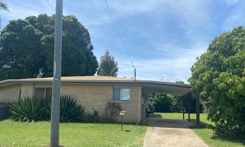 1 Kindilan Court, BOYNE ISLAND QLD 4680