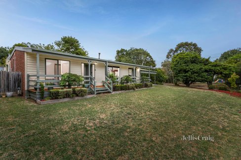 1 Lancaster Place Chirnside Park 3116