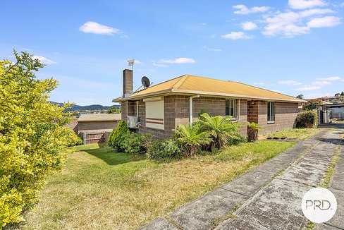 1 Long Court, HERDSMANS COVE