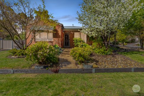 1 Lyndale Court, FLORA HILL VIC 3550