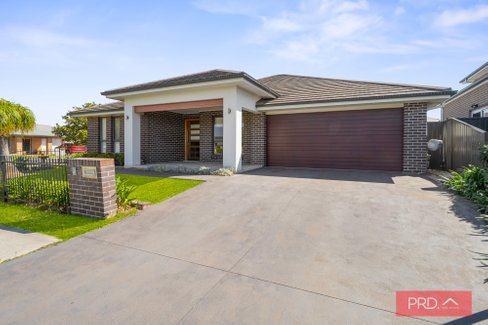 1 Mckenzie Boulevard, GREGORY HILLS NSW 2557