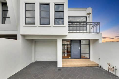 1 McKillop Place Geelong 3220
