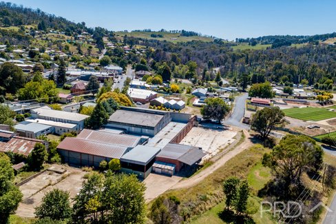 1 Memorial Avenue, BATLOW NSW 2730