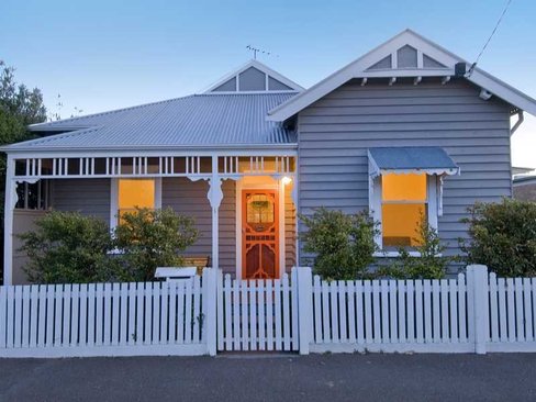 1 Mervyn Street Newtown 3220
