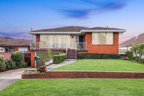 1 Moya Crescent KINGSGROVE