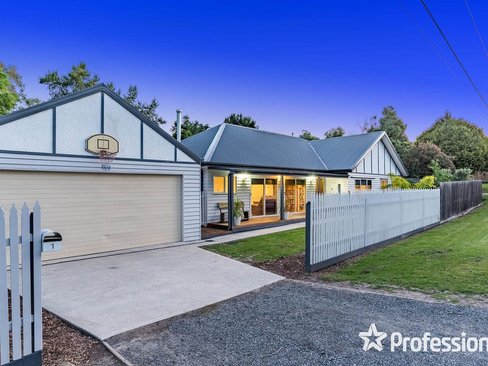 1 Nicholas Road Wandin North 3139