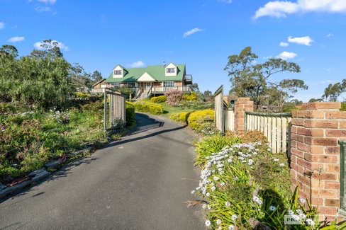 1 Olinka Court, CARLTON TAS 7173