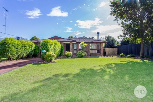 1 Pamela Parade, LEONAY NSW 2750