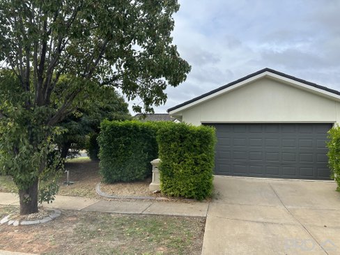1 Peter John Court, MILDURA VIC 3500