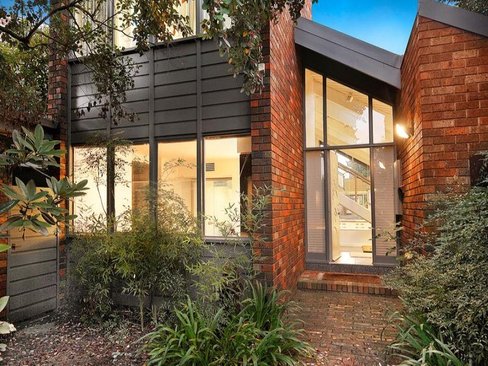 1 Rangeview Grove Balwyn North 3104