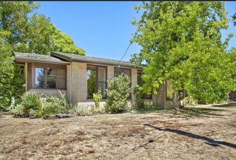 1 Rathkeale Avenue, MOUNT HELEN VIC 3350