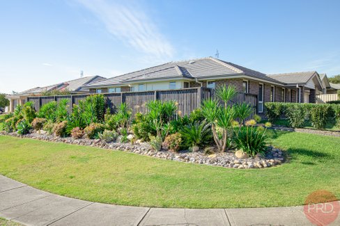 1 Redgrove Circuit, BRANXTON NSW 2335