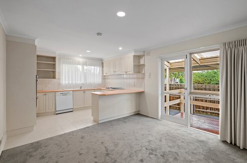 1 Rhonda Court  Bayswater 3153