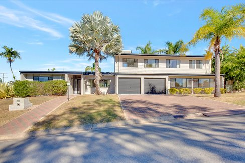 1 Richard Street, BOYNE ISLAND QLD 4680