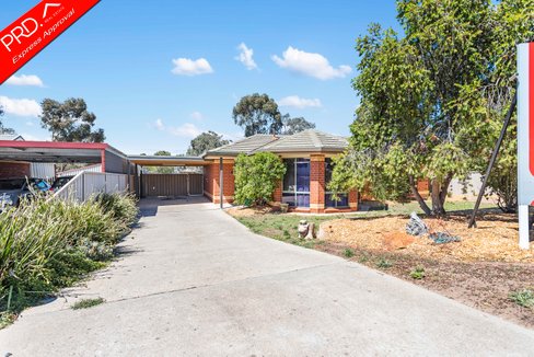 1 Roycroft Court, KANGAROO FLAT VIC 3555