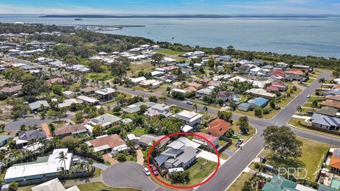 1 Seaspray Court, URANGAN QLD 4655