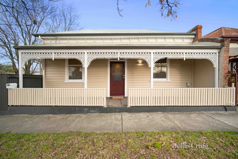 1 Skipton Street  Redan 3350