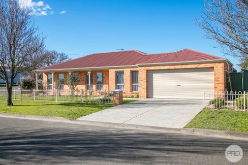 1 Tranquility Court, SEBASTOPOL VIC 3356
