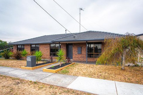 1 Weeah Court, SEBASTOPOL VIC 3356