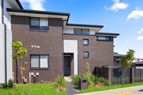 1 Wimbledon Way, SCHOFIELDS NSW 2762