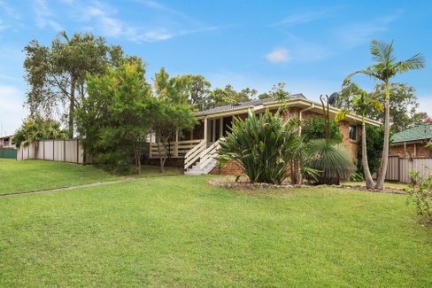 1 Woolley Close, THORNTON NSW 2322