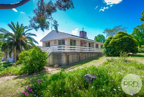 1 Yarrah Street, KOORINGAL NSW 2650