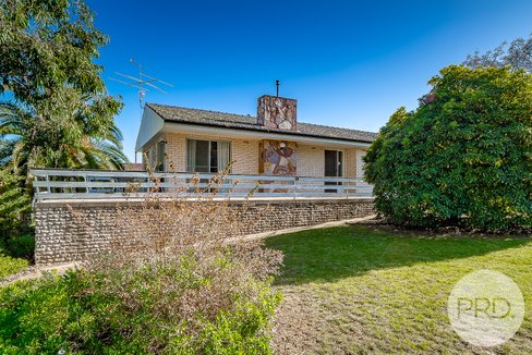 1 Yarrah Street, KOORINGAL NSW 2650