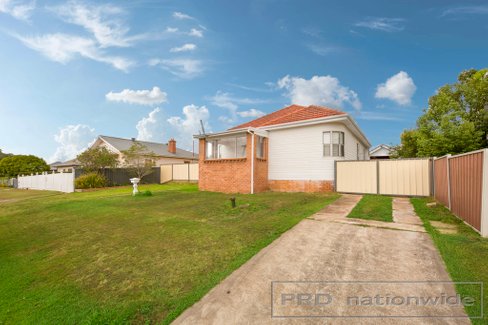 10 Ada Street, TELARAH NSW 2320