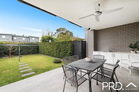 10 Alamein Road, REVESBY HEIGHTS NSW 2212