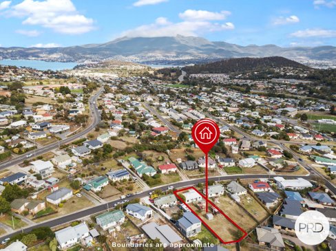 10 Amundsen Crescent, WARRANE TAS 7018
