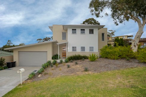 10 Ash Street, SOLDIERS POINT NSW 2317