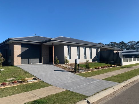 10 Bangalay Street, Heddon Greta NSW 2321