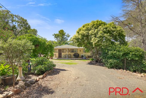 10 Bicentennial Park Avenue, CURRABUBULA NSW 2342