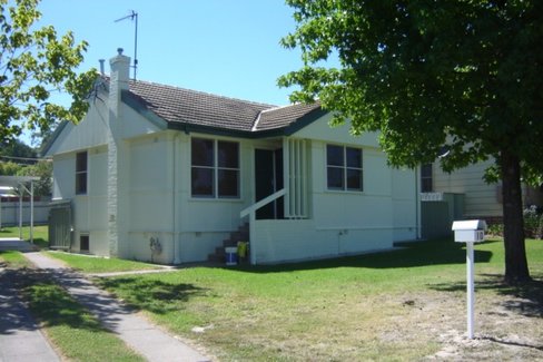 10 Boundary Street, TUMUT NSW 2720