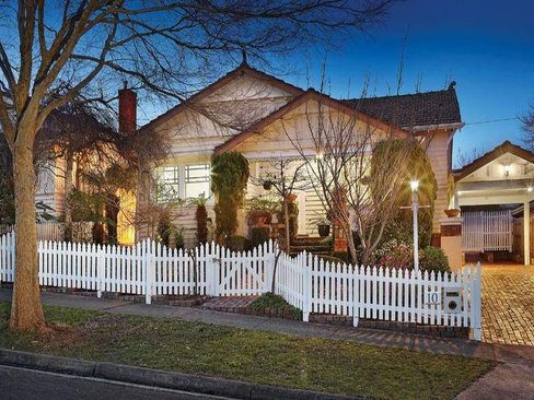 10 Carson Avenue Mont Albert 3127