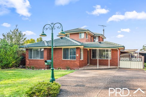 10 Chauvel Avenue, MILPERRA NSW 2214